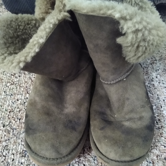 Ugg boots - Picture 1 of 3